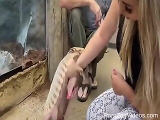 Sexy blonde gets intimate at the zoo and loves the outcome